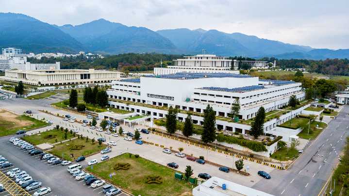 Pakistan’s parliament passes law to establish long