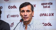 Fabián Bustos con opción de volver a Universitario: Plantel habría pedido su regreso Entrenador argentino Fabián Bustos entró a tallar como fuerte candidato a ponerse el buzo de Universitario a pedido