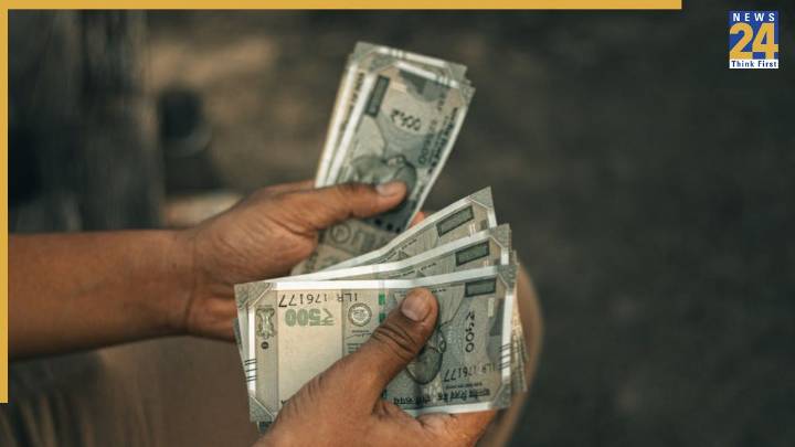 8th pay commission: Will the Centre Implement CPC from January 1? Government Clarifies