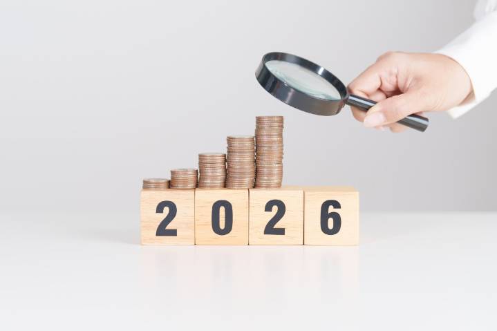 Trabajadores estadounidenses verán un aumento en el salario mínimo en el 2026