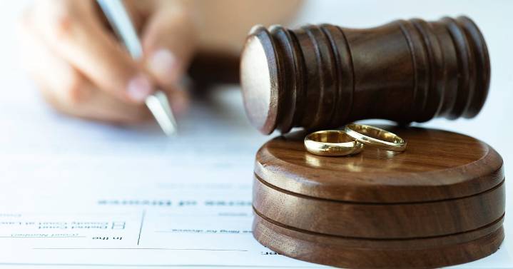 Madhya Pradesh Pak Hindu couple's case in HC; woman wants husband deported