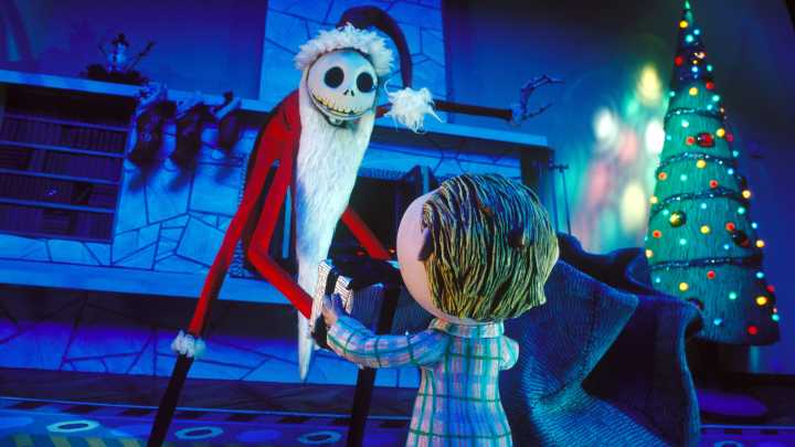 Here's a list of best Christmas movies to stream on Netflix, Hulu, Max