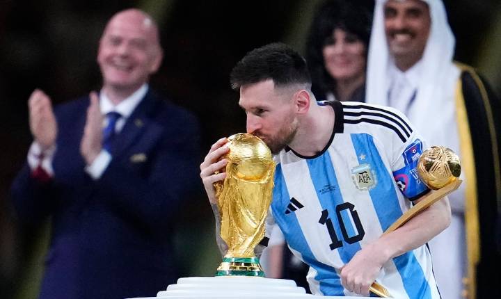 Lego lanzará réplica a tamaño real del trofeo del Mundial como parte de acuerdo con FIFA