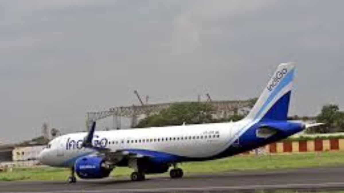 IndiGo cancels 112 flights at Hyderabad Airport, travellers continue to face difficulties