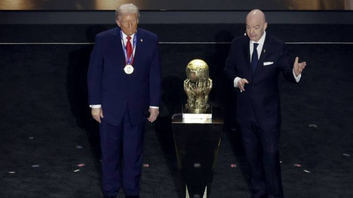 Donald Trump recibe el primer premio FIFA de la Paz