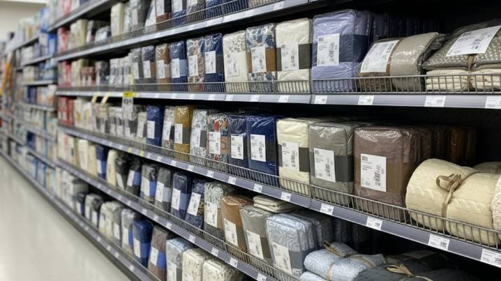 Supermercados liquidan sábanas desde $15.495 y con hasta 50% de descuento