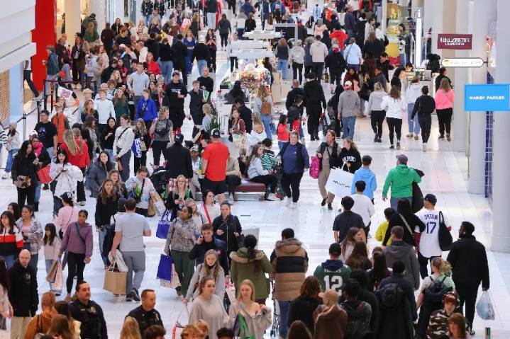 Giving Tuesday: la fecha que invita a ayudar en medio del consumo navideño