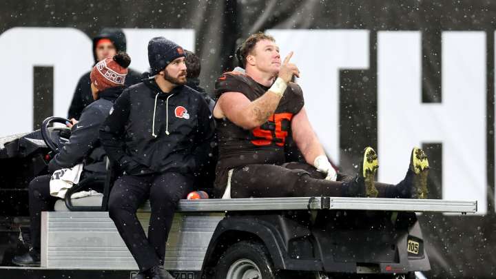 Browns confirm C Ethan Pocic tore his Achilles