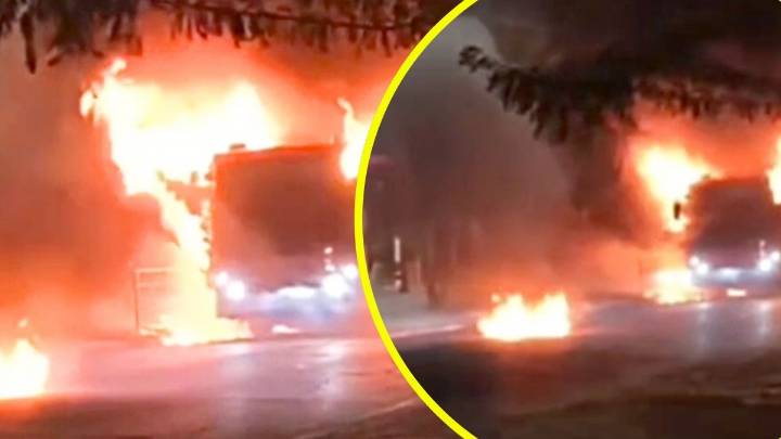 Queman bus del sistema Red en Quinta Normal: Conductor fue intimidado por 15 personas con armas de fuego