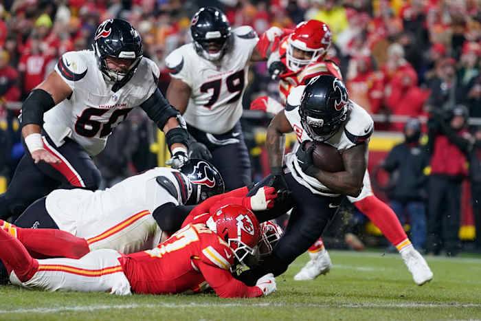 Texans stifle Patrick Mahomes and Chiefs in 20-10 victory to keep pace in AFC South race