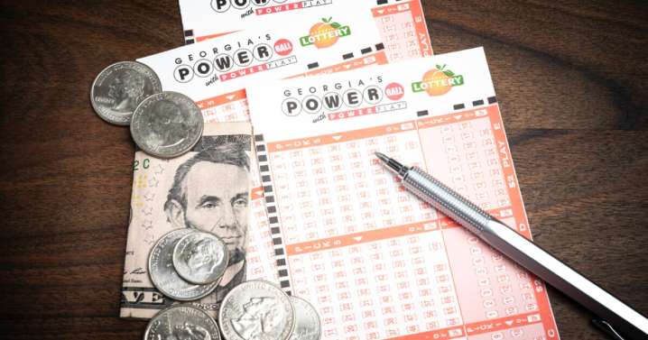 Powerball jackpot hits $1 billion after 41 drawings without a winner