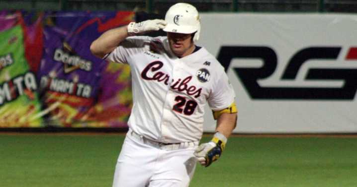 Balbino Fuenmayor a la par de dos históricos