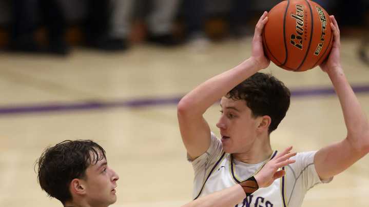 North Kitsap basketball's DeVries plays hero against Kingston