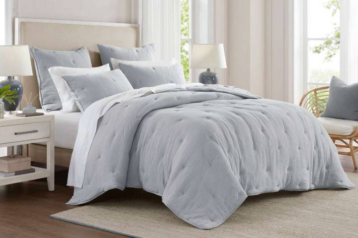 10 Wayfair Bedding Sets on Sale Right Now