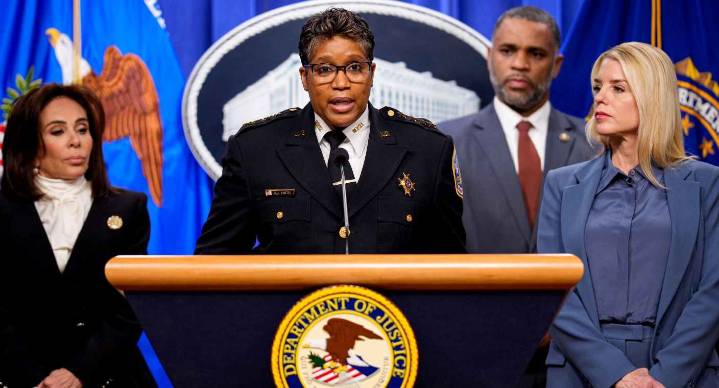 Renuncia jefa de Policía de Washington tras ataque contra elementos de Guardia Nacional en EEUU