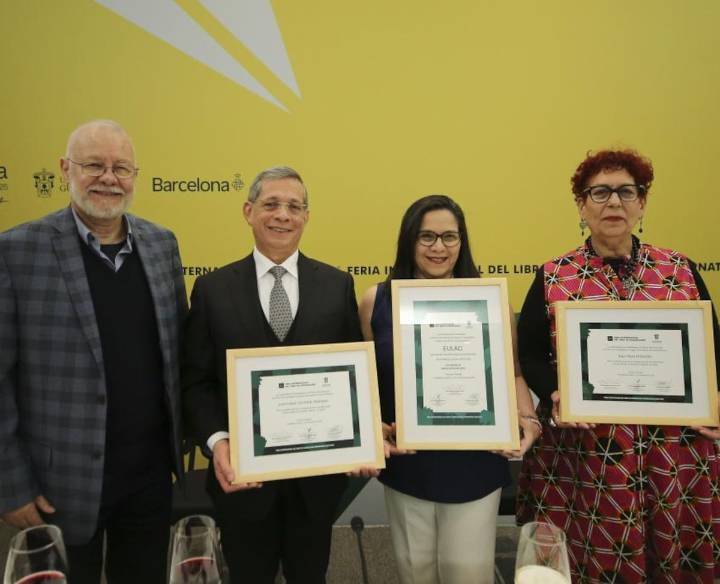 FIL otorga el Homenaje al Mérito Editorial a la Asociación de Editoriales Universitarias de América Latina y el Caribe (EULAC)