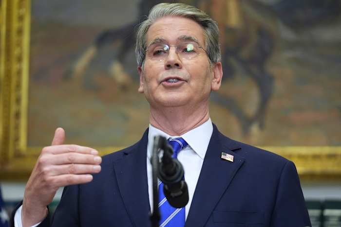 Bessent says White House may 'veto' Federal Reserve presidents