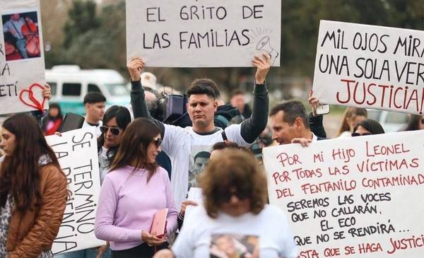 “Las 173 muertes no pueden quedar en la nada”: convocan a otra marcha por las víctimas del fentanilo