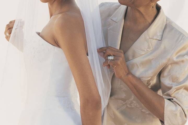 Bride Ends Engagement After Mother-in-Law Kept 'Pressuring' Her to Try to Get Pregnant