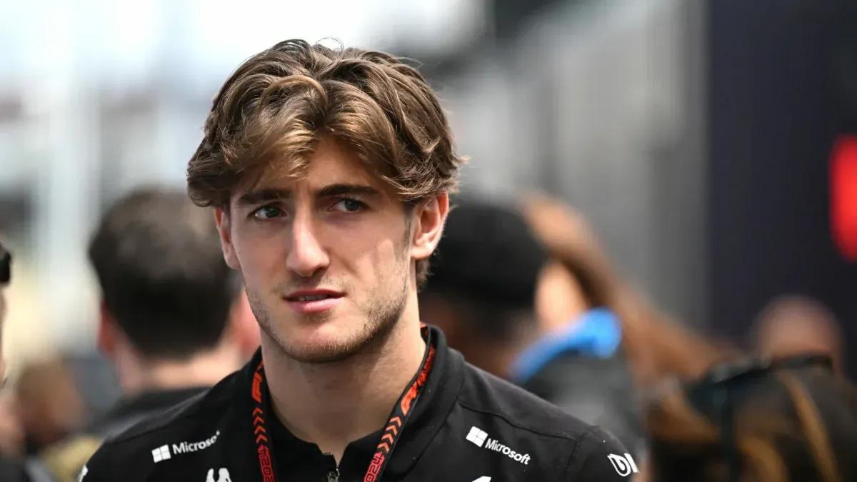 El ex compañero de Franco Colapinto volvió a estrellarse en Japón y su futuro es incierto, tras perder su lugar en la Fórmula 1