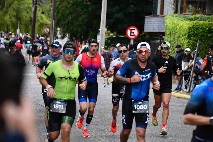 Ironman 70.3 de Valdivia: Ejército de Chile participa como Guía en categoría Paralímpica