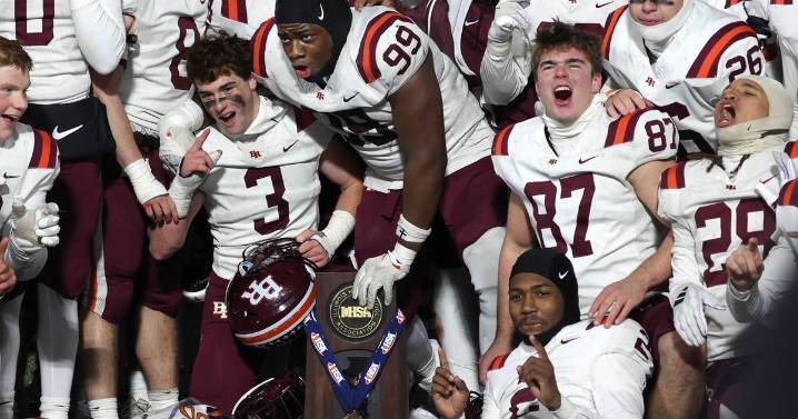 Photos: Brother Rice meets St. Rita in IHSA Class 7A football state championship