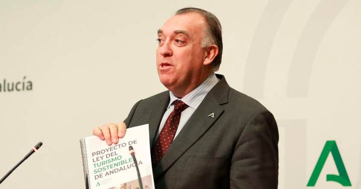 Turismo Sostenible: Andalucía endurece sanciones en su nueva ley