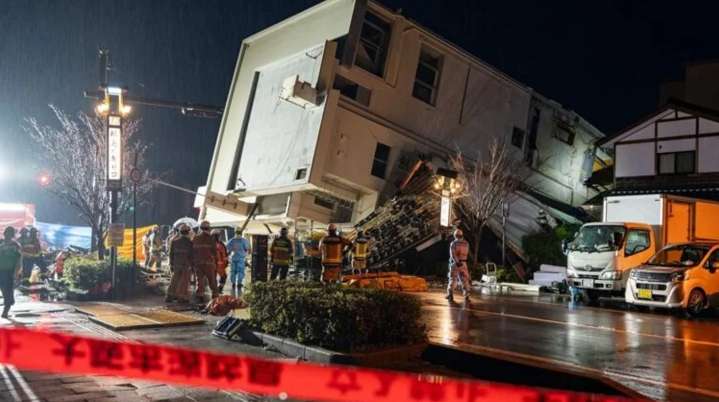 Fuerte terremoto de 7.6 sacude Japón; activan alerta de...