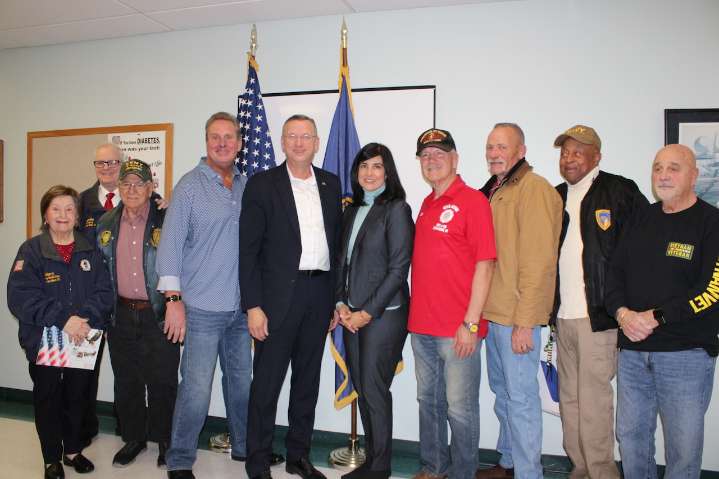 VA Secretary Collins visits Staten Island clinic, discusses veteran benefits