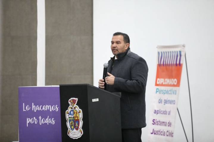 Preside CPC graduación de diplomado de perspectiva de género