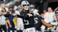 Sources: Pickett likely to start for Raiders with Smith hurt
