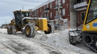 3,000 workers deployed to clear Montreal streets after latest snowfall