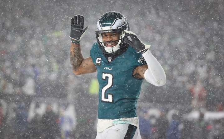 Darius Slay reveals why he didn’t report to Buffalo and one reason will anger Bills fans