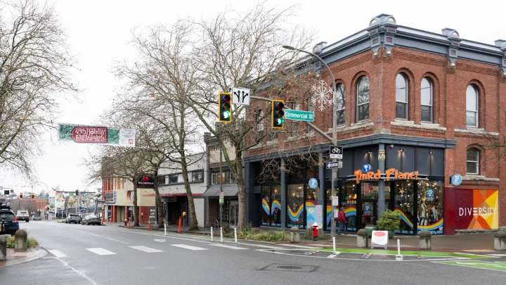National Guard shooting leaves fear and sorrow in Bellingham, Washington