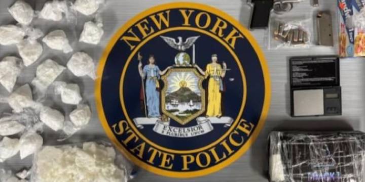 4 pounds of cocaine, loaded gun seized in Route 81 traffic stop