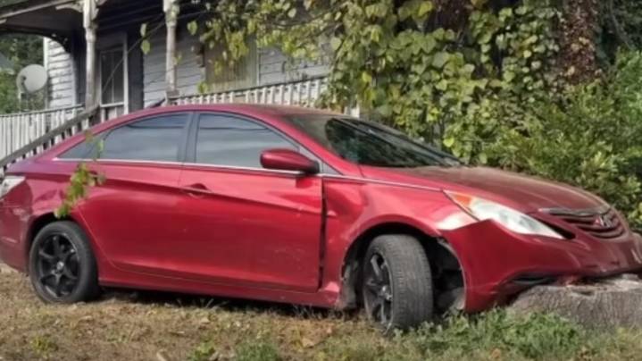 12-year-old, 2 others arrested after stolen car crashes in Pleasant Hill, sheriff's office says