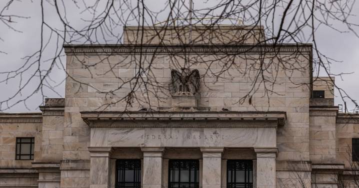 División en la Fed: Recorta por tercera vez tasas de interés y proyecta sólo un ajuste en 2026