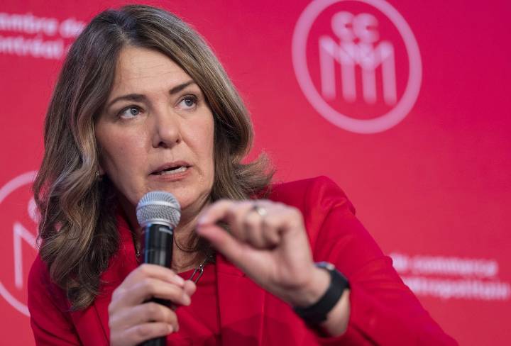 CP NewsAlert: Alberta passes bill invoking Charter override for fourth time