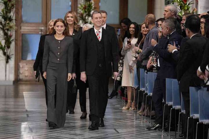 Nobel winner makes public appearance