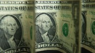 ¿Se está desmoronando el dominio del dólar estadounidense bajo el gobierno de Trump?