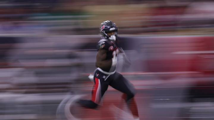 Texans lead Cardinals 23-7 at halftime