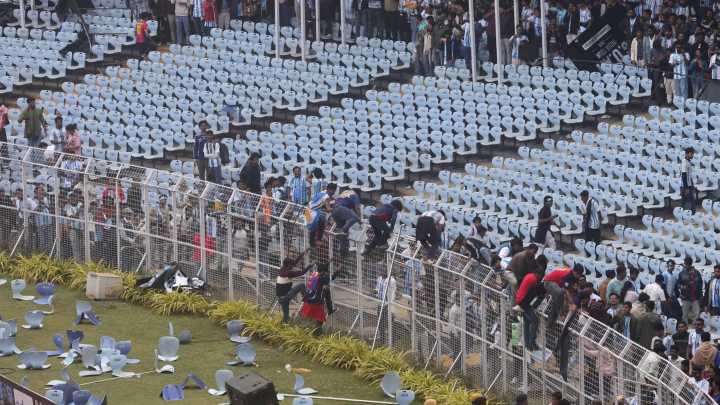 La visita de Leo Messi a Calcuta acaba con disturbios