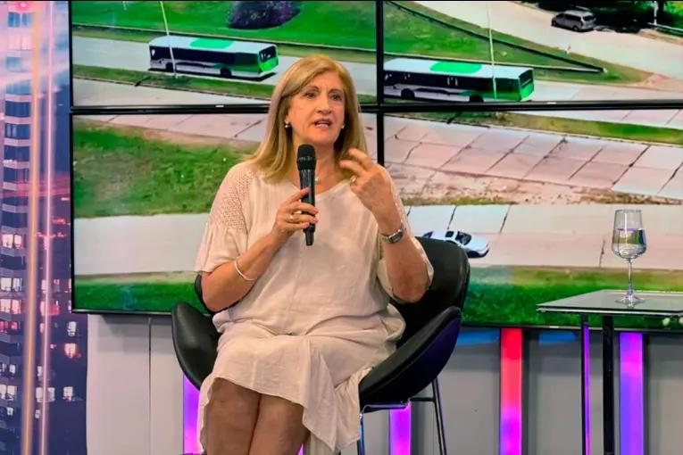 Colectivos en Paraná: “El objetivo central del cambio de sistema es pensar en el confort de la gente”, aseguró Rosario Romero