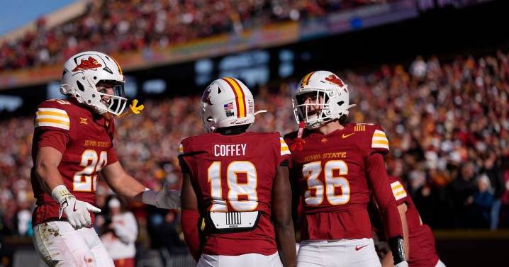 12-team College Football Playoff bracket has FBS teams second-guessing bowl game consolation prize