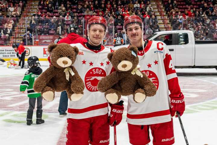 How the Soo Greyhounds' Teddy Bear Toss fills a critical holiday need