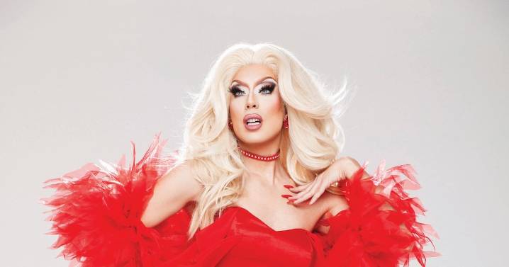 Alaska Thunderfuck 5000 Brought Heartfelt Holiday Cheer to the Aladdin Theater