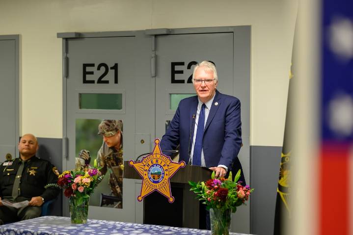 Can Ronayne seize control of Cuyahoga sheriff’s fiscal team? It depends on which legal expert you ask