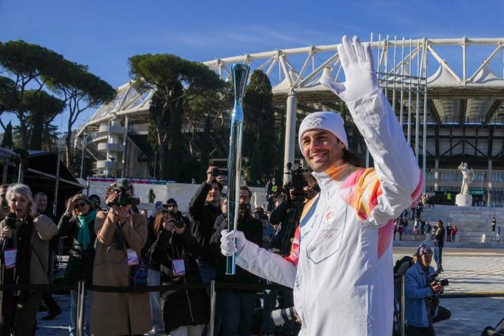 Torch relay for Milan Cortina Winter Olympics starts on 2-month countdown to opening ceremony – Winnipeg Free Press