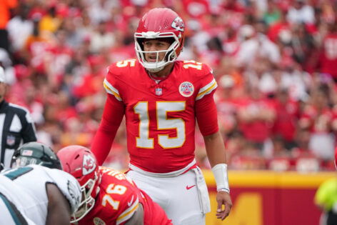 NFL Week 14 Start-Sit: Fantasy Football Advice on Patrick Mahomes, Omarion Hampton and Others