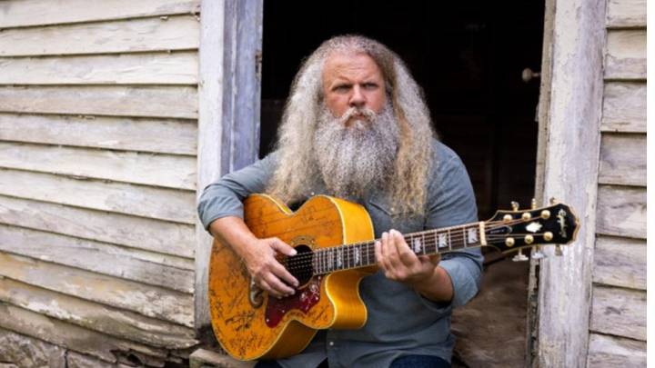 SKYPAC announces Jamey Johnson live in concert
